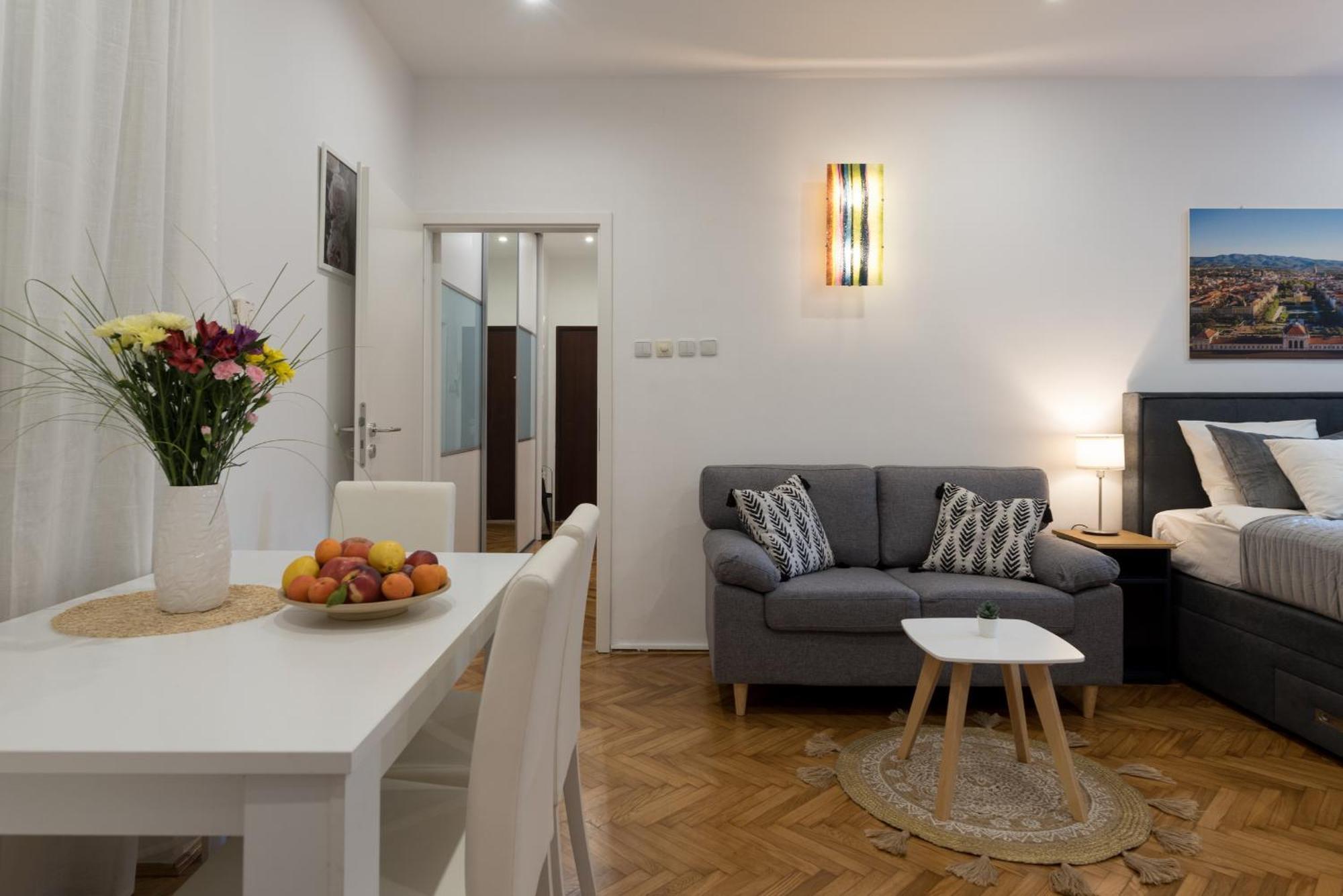 Like Home Zagreb Apartment Exterior photo